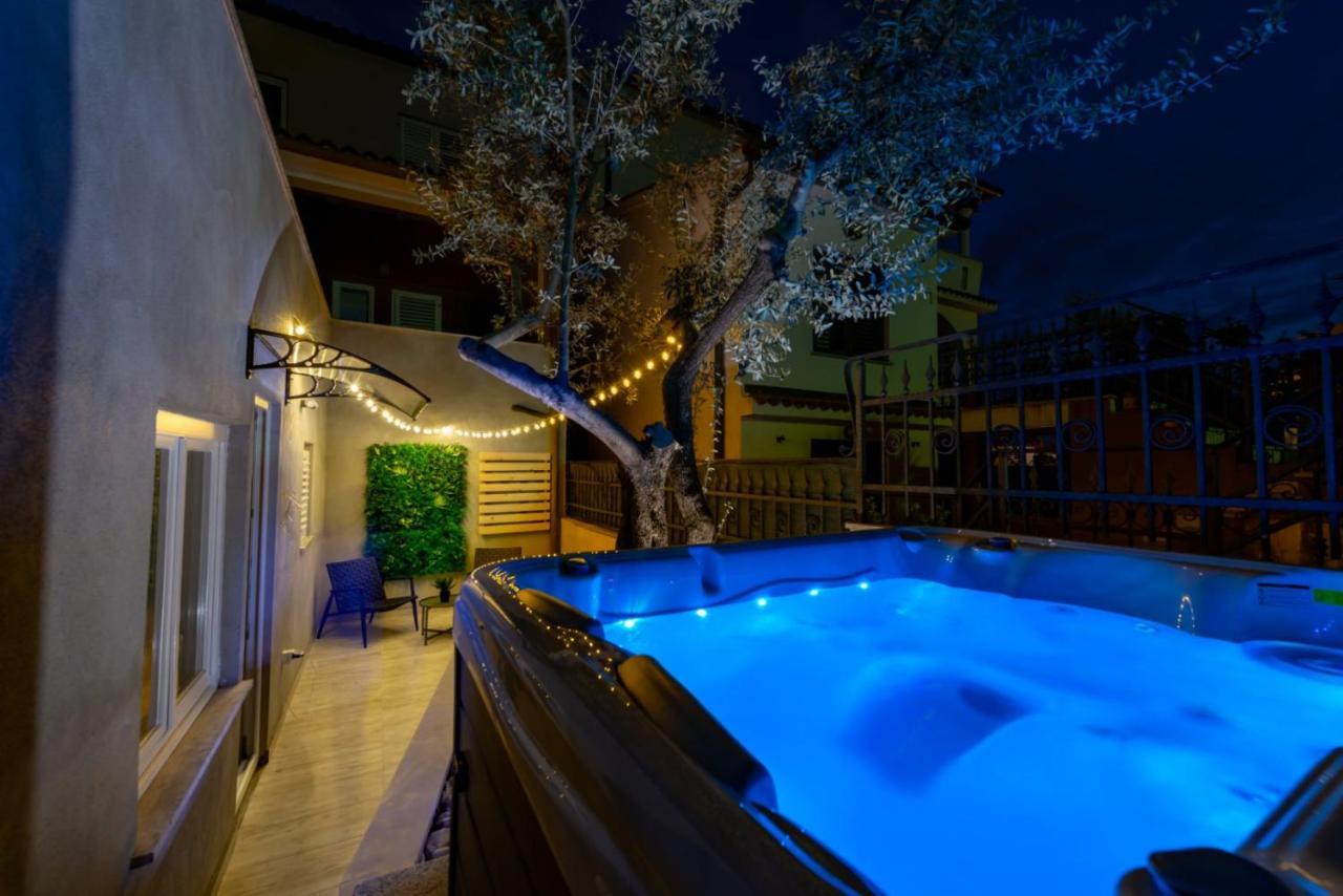 Studio Apartment Mare With Private Garden And Jacuzzi Vinkuran Exterior foto