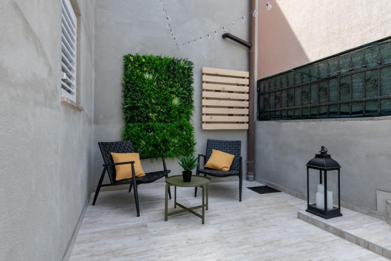 Studio Apartment Mare With Private Garden And Jacuzzi Vinkuran Exterior foto